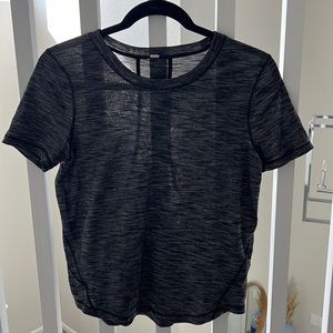 Lululemon top - cropped Heather grey